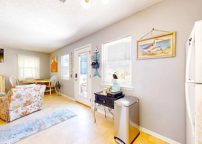 Dog-friendly Duplex With A Full Kitchen Furnished Deck Gear & Ac Holiday home *