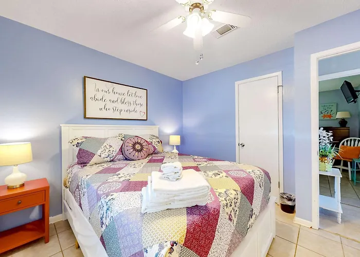 Holiday home Dog-friendly Duplex With A Full Kitchen Furnished Deck Gear & Ac