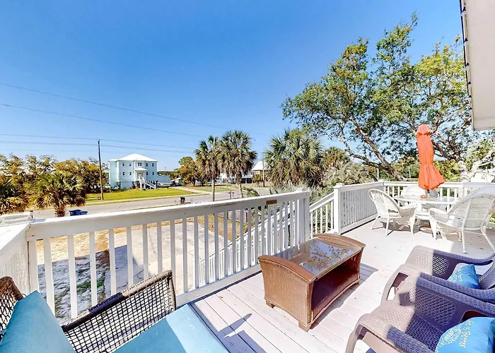 Dog-friendly Duplex With A Full Kitchen Furnished Deck Gear & Ac Holiday home *