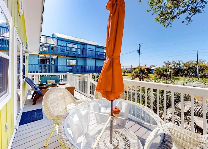 Holiday home Dog-friendly Duplex With A Full Kitchen Furnished Deck Gear & Ac