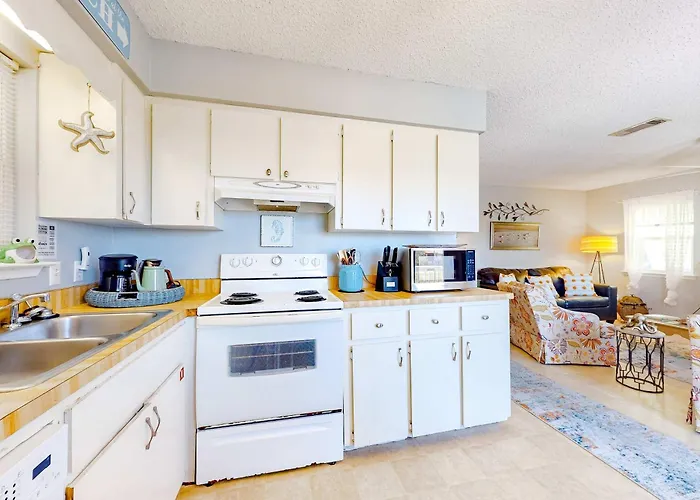 Dog-friendly Duplex With A Full Kitchen Furnished Deck Gear & Ac Holiday home *